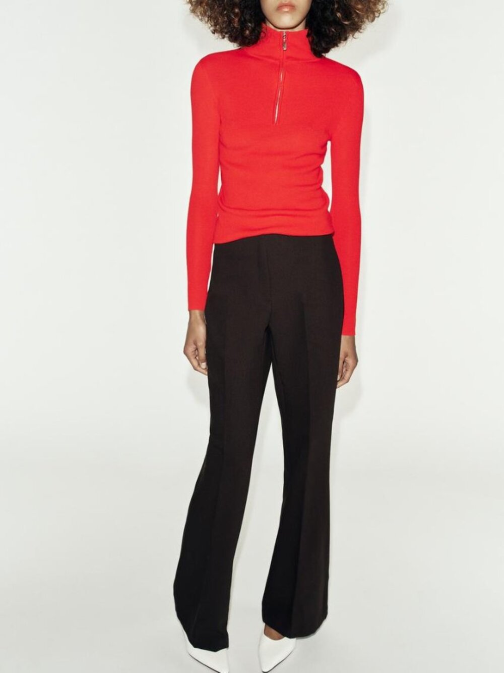 LOW-RISE FLARE PANTS